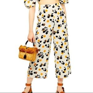 Cream fruit print Topshop cropped pants